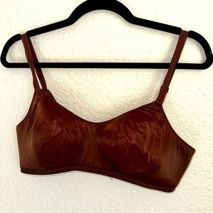 Victorias Secret No Wire Large convertible strap bra in brown